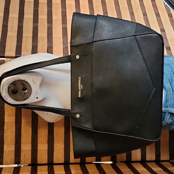Karl Lagerfeld Tote - Picture 1 of 11